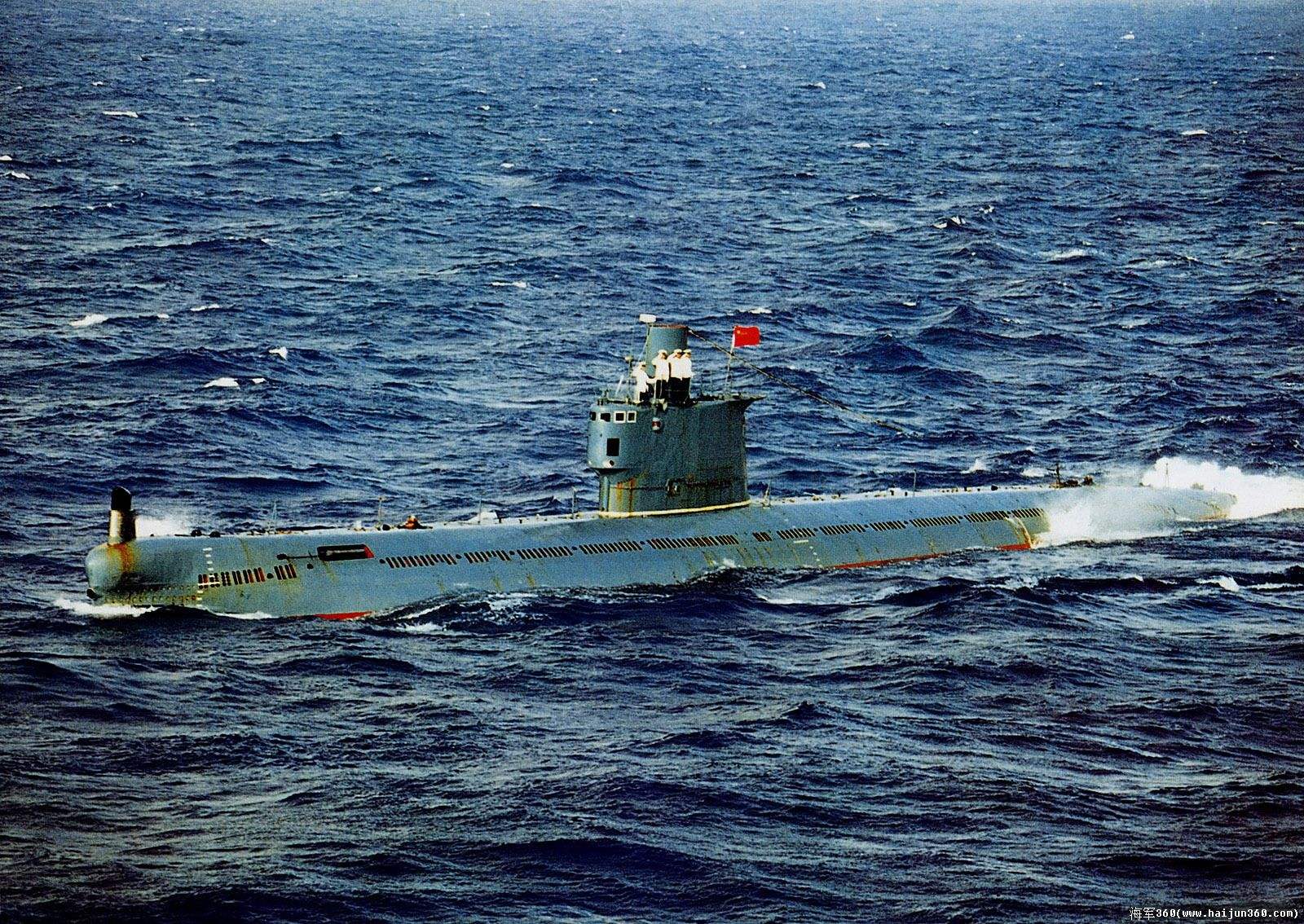 一大波高清美图！70年了，今天我们为他们而转发！致敬日益强大的中国海军！