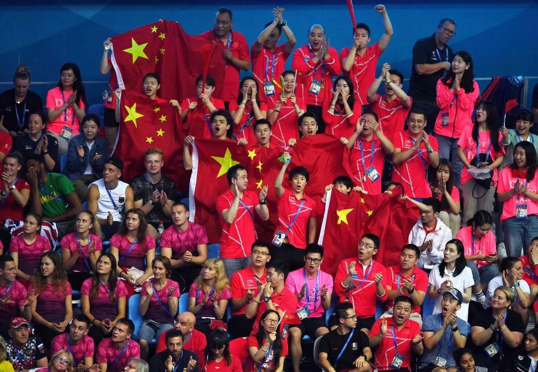 中国跳水“梦之队”:金牌背后的成长