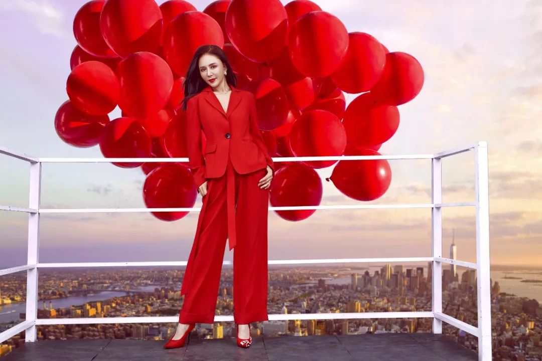 青格蒙古语演唱《我爱你中国》祝愿祖国母亲繁