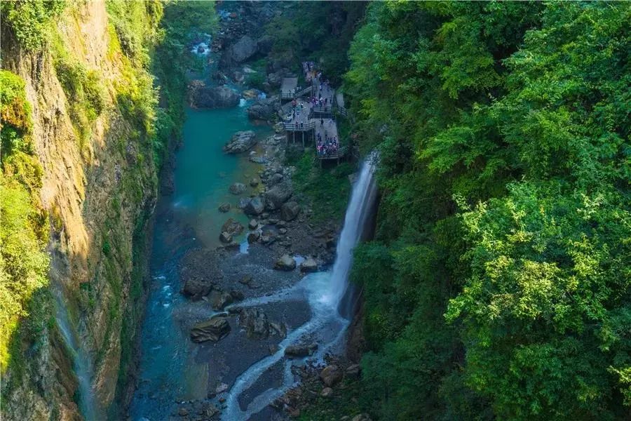清凉恩施 | 暑假每周三发团,恩施大峡谷+云龙地缝+七星寨+屏山躲避峡