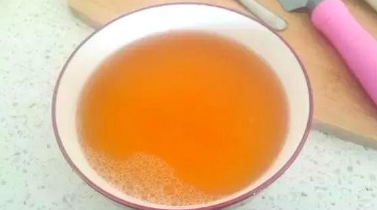                     管它咳嗽再猛再狠，这碗水下肚，3分钟立断咳除根！家长们快收好