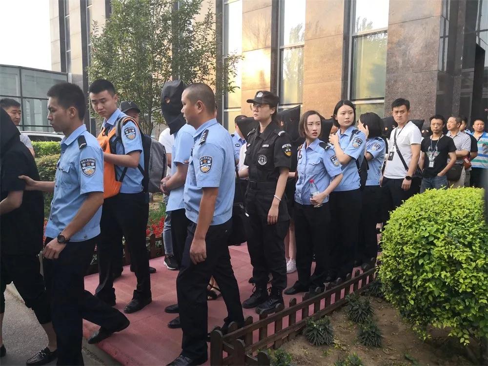 深圳市人口公安局_深圳市公安局照片(3)