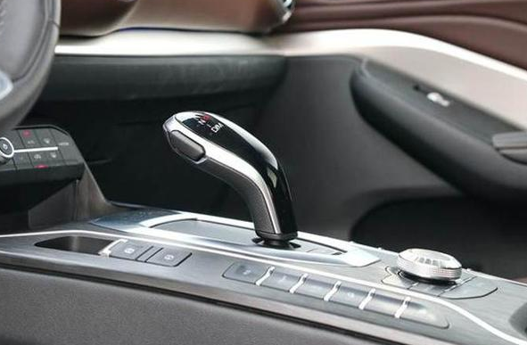 全新长城魏派VV6或将本月25日上市,配激光大