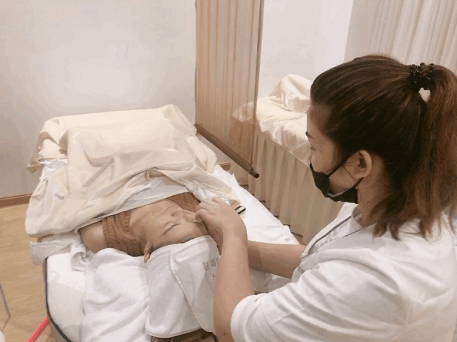 026ea9b468b547778fc9a727302f03e8.gif