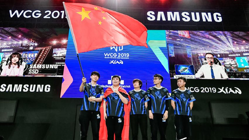 Newbee战队WCG夺冠采访:冠军是对粉丝