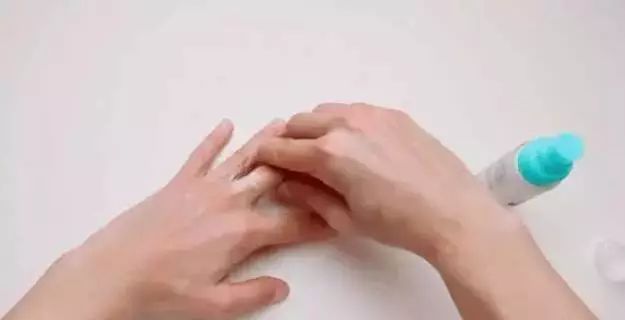 手是几声 189993596e694327b4f6cff28e1253f7.jpeg