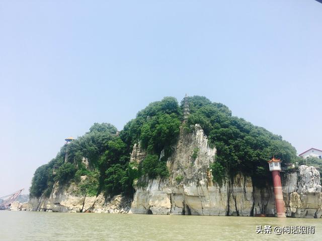 探秘石钟山