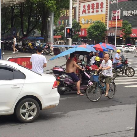 为什么要禁摩不是出行很方便嘛 2ecb8340310145668c9256dde1dc5460.jpeg