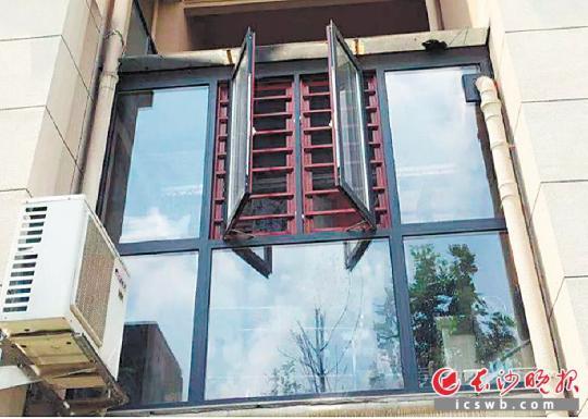 自己搭建阳光房二层 2efcd1bf200e47629338c43cf4b6ec05.jpeg