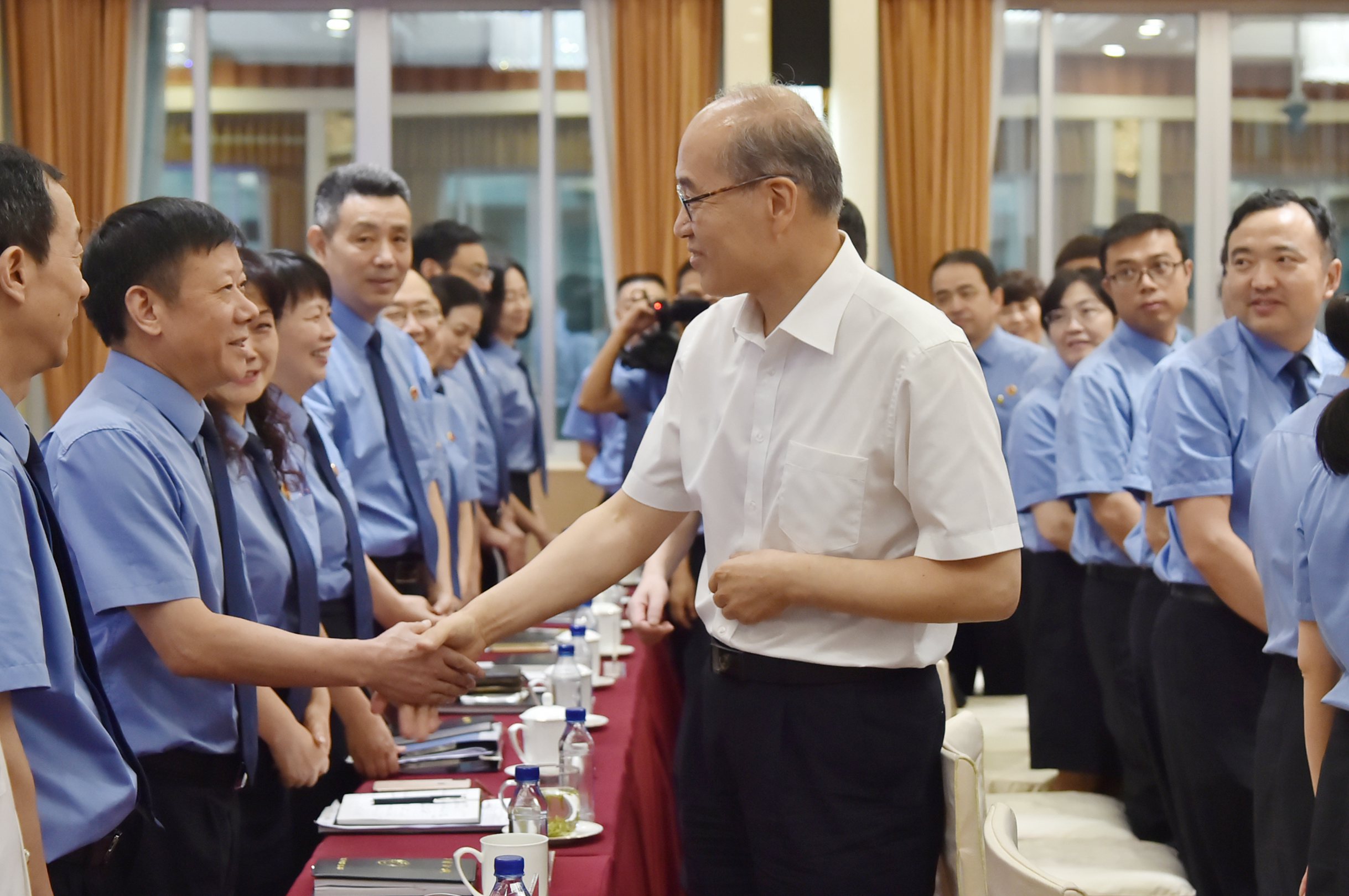 7月22日,最高人民检察院党组书记,检察长张军到四川省检察院调研,调研