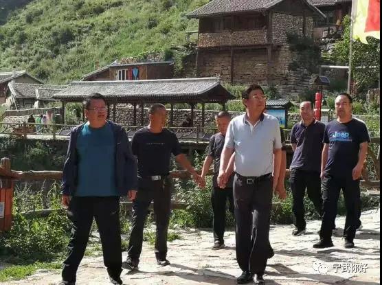 乌苏里船歌纯伴奏曲谱