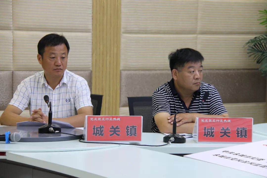 永城市在公共道路收取停车费不合法店外经营油烟味喝酒划拳的无法让人