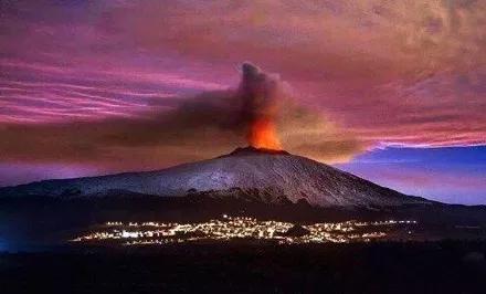 西西里岛火山熔岩像凤凰,神奇的自然现象你都了解多少