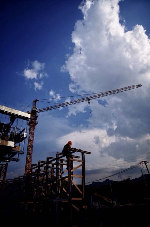 大片来了!向奋战在烈日下的杭绍台高铁天台段