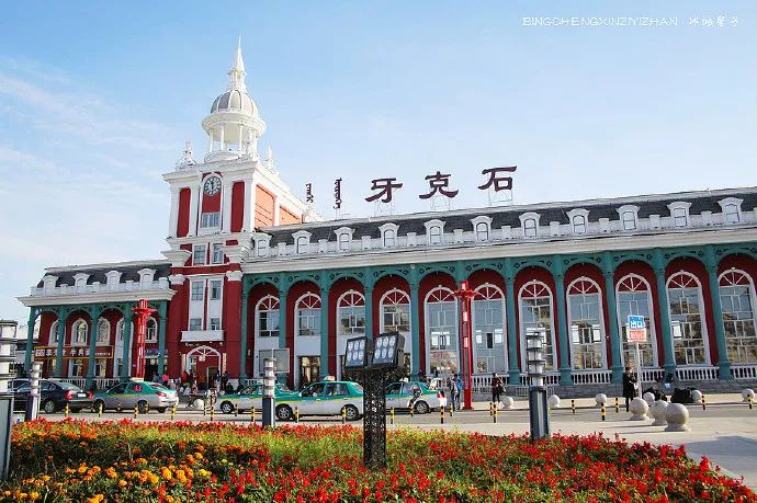 博克图兵营旧址 推荐旅游景点:周边有巴林喇嘛山风景区,牙克石凤凰