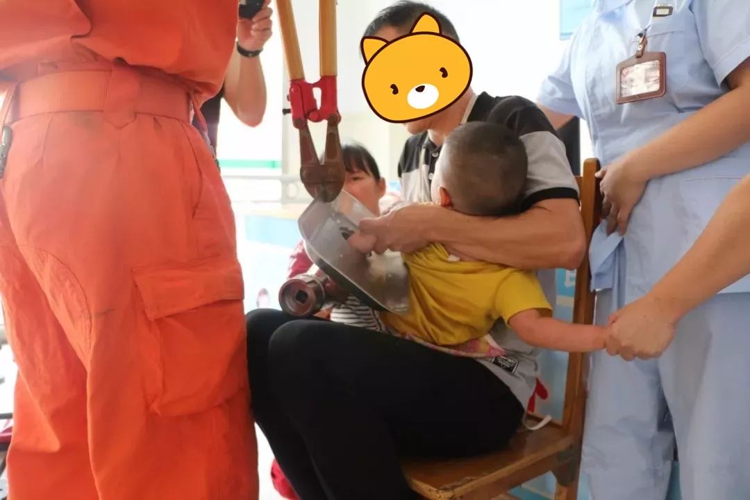 揪心!河源一男童左手被卷进绞肉机…… 明升88