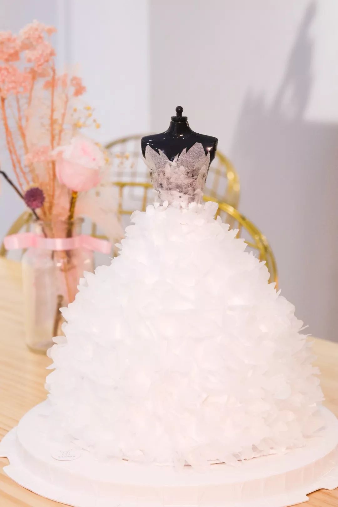 开奖啦~清远第①家婚纱与甜品结合的主题蛋糕烘培店.