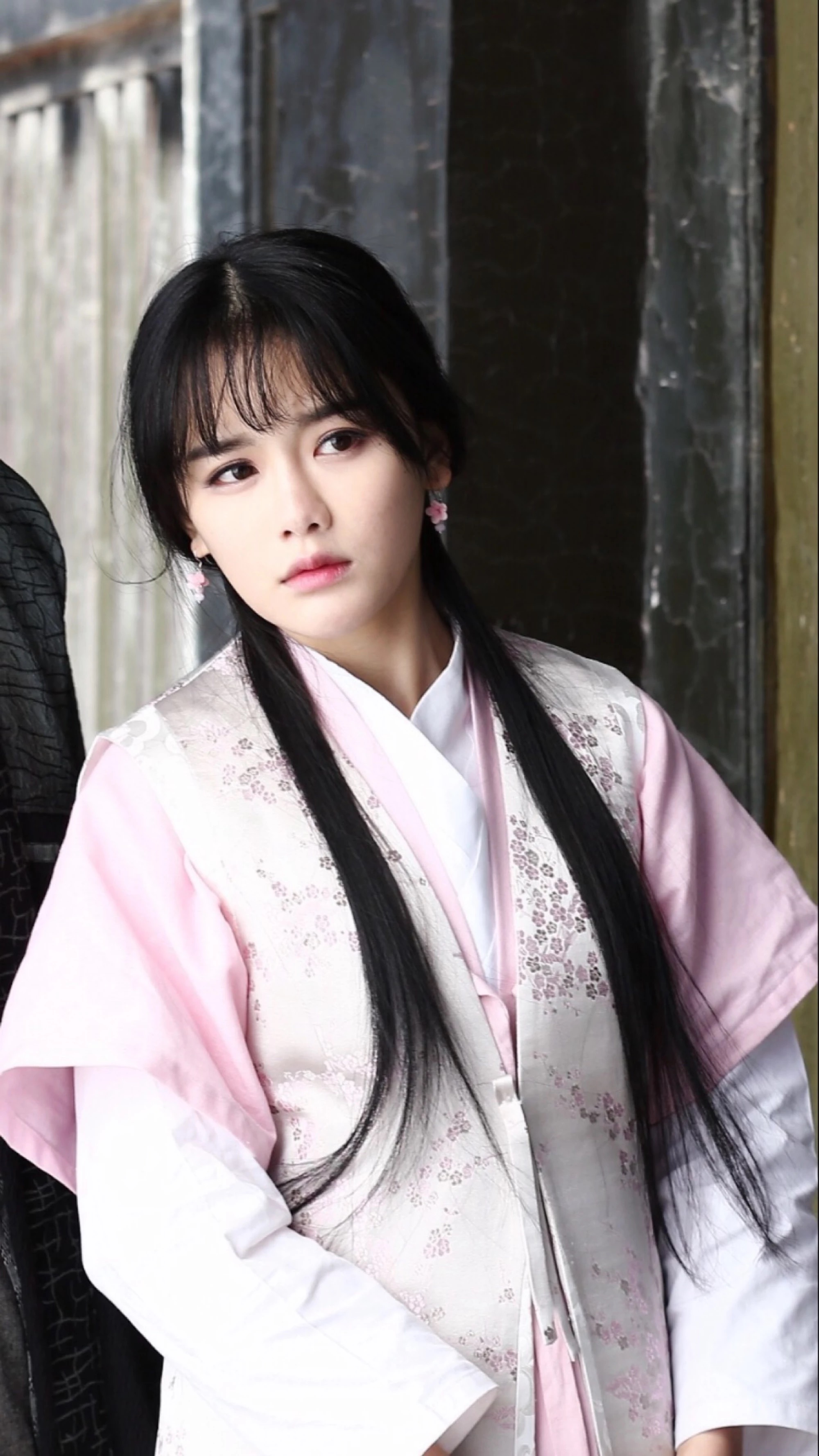 网红南笙出演新版小倩清丽无双也是很美的一个版本