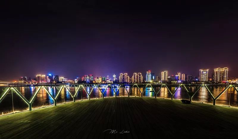 磨基山·夜景01宜昌有哪些超棒的夜游地吧!