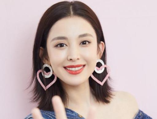 新疆四美”地位改变?迪丽热巴还在一线,最差已不是麦迪娜 腾博会pt老虎机