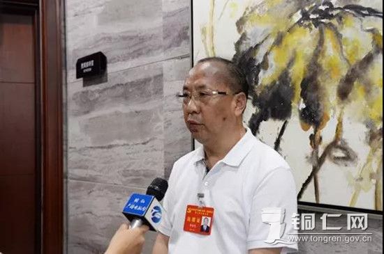 市委二届七次全会在与会人员中引发热烈反响