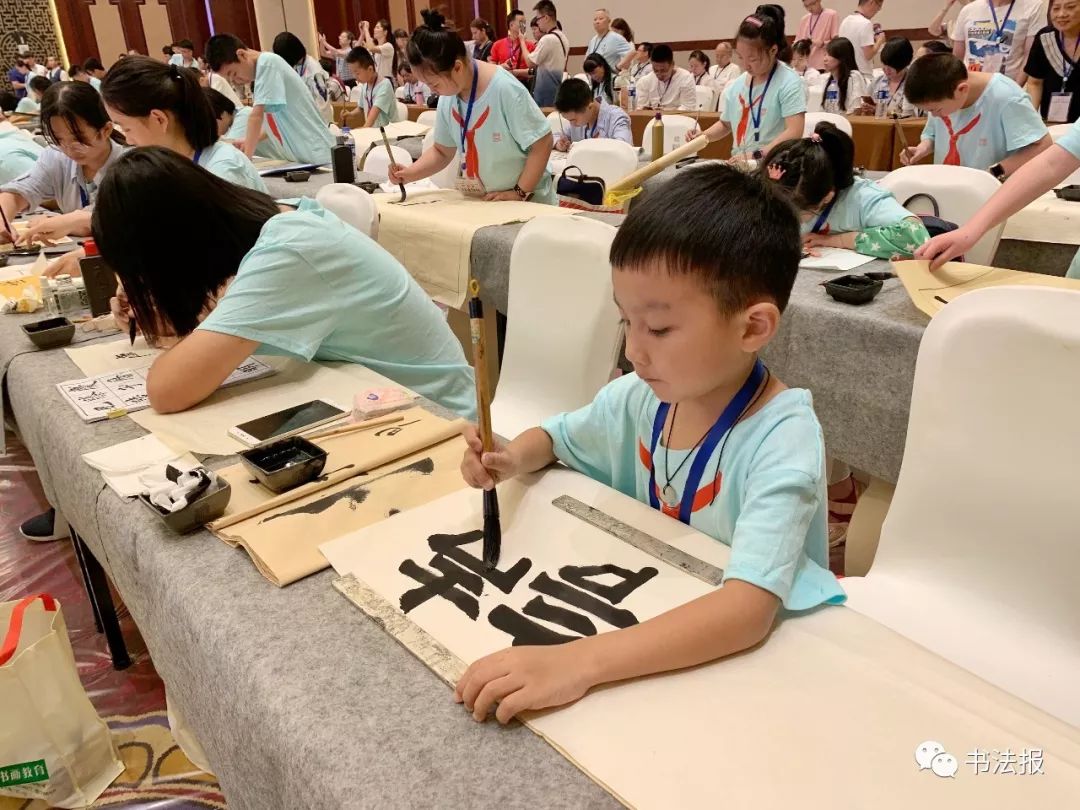 重磅!书法报第十五届(2019)全国少儿书画现场大赛楷书总决赛评选揭晓