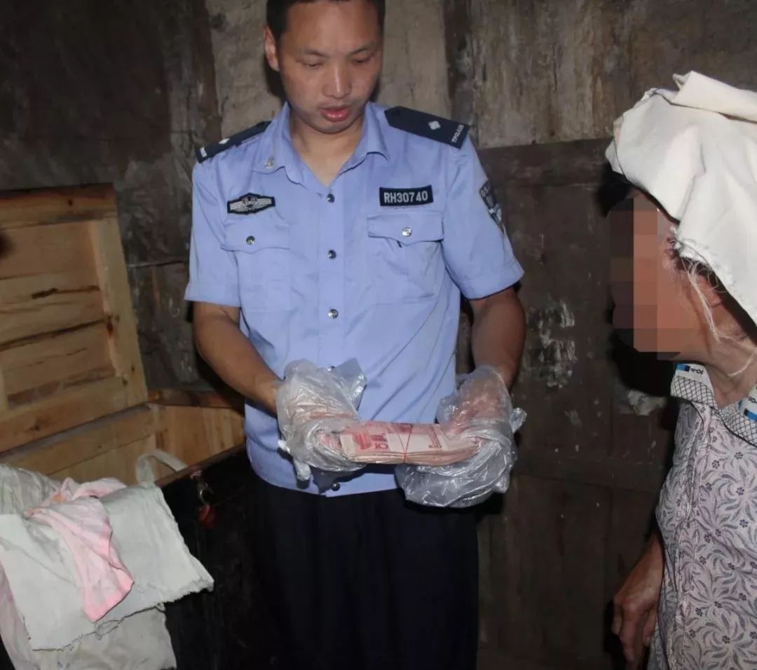 大合集仁怀的警察蜀黍在烈日下的工作你们知道吗