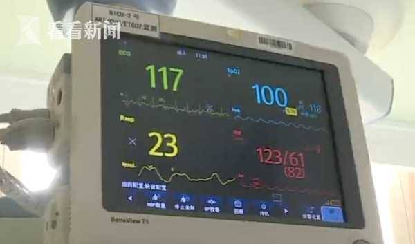                     女孩突患白血病 父母揭开隐藏24年的秘密