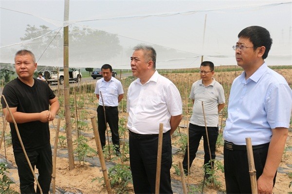 晋中市副市长郭建文在昔阳巡河并调研重点产业项目