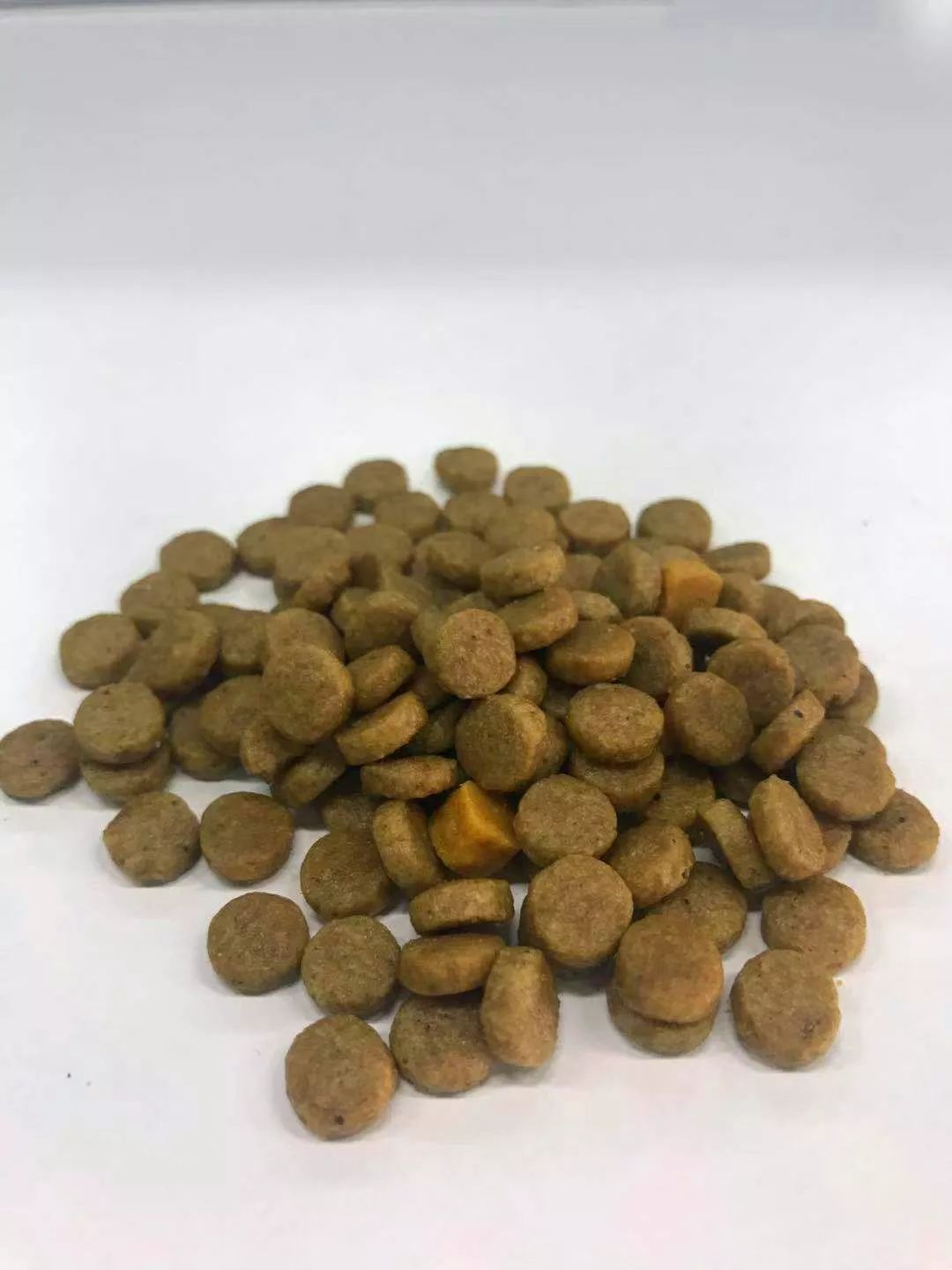 3�����ƽ��è�������,����˭�ǹ����Լ۱�֮��?