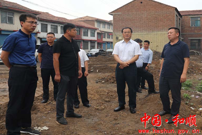 (来源:晋中市和顺县人民政府) 政府县长马海军就环保突出问题现场