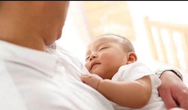                     想让孩子睡个好觉，妈妈还得绕开这些''陷阱''，宝宝舒心睡到大天亮