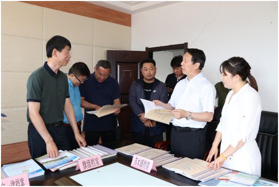 呼伦贝尔市委副书记,政法委书记常青到新左旗鄂温克旗