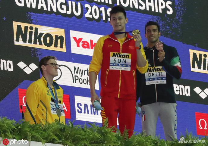 孙杨得冠军霍顿拒登领奖台 国际泳联对霍顿发警告