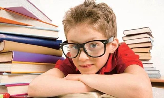 一般多久换眼镜 b23033f4402b46c991bf9f195e78210c.jpeg