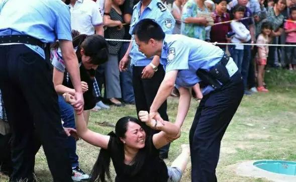                     血的教训，夏天，千万别让孩子去这7个地方