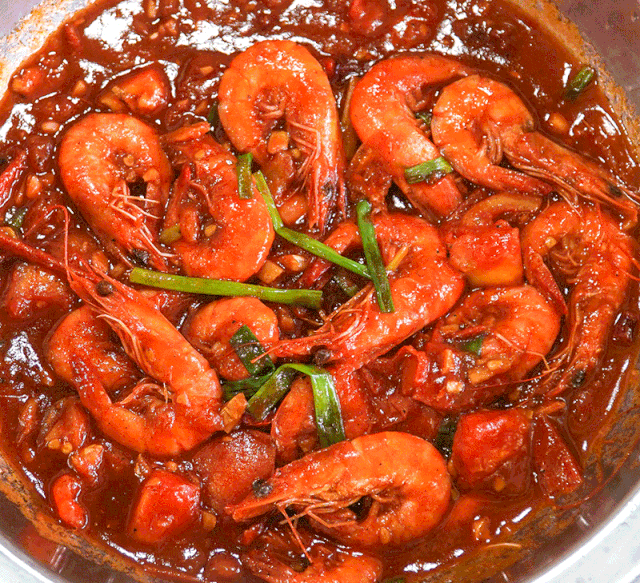 连续30天吃蟹就送虾!这家从铁西悄咪咪开到瓦窑的香辣