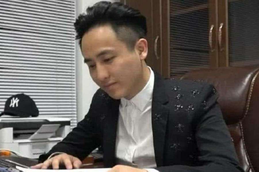 快手排行榜_快手人气最新排行:小伊伊未入前五、张二嫂仅排第三,第一太强!