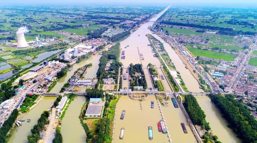 淮安市上半年经济总量_经济发展图片