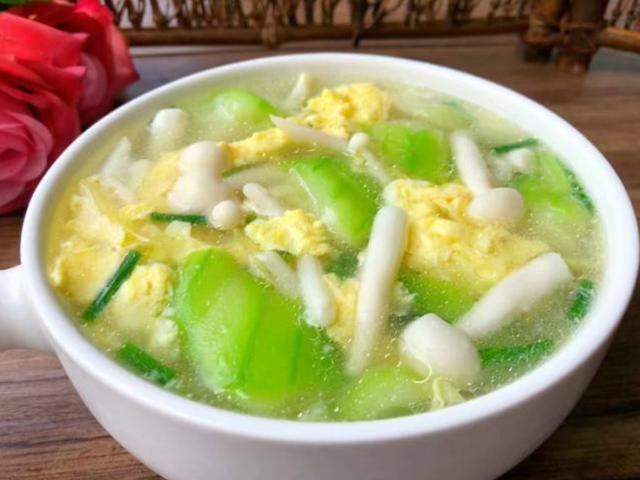 4.青菜豆腐汤