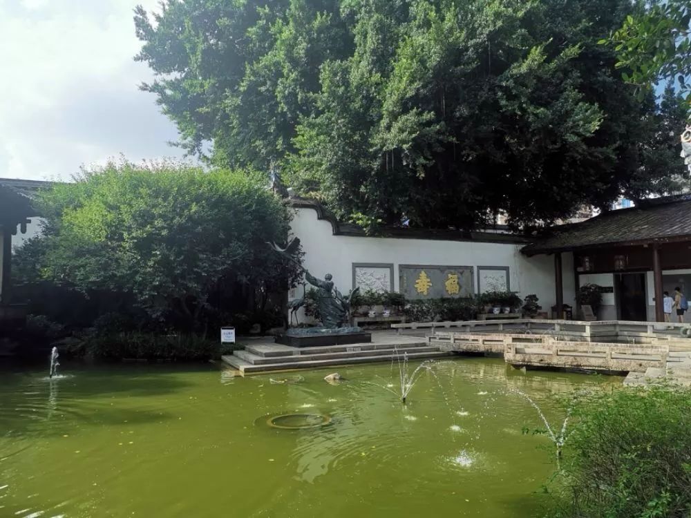 开眼看世界的第一人你还记得是谁么?来这里品