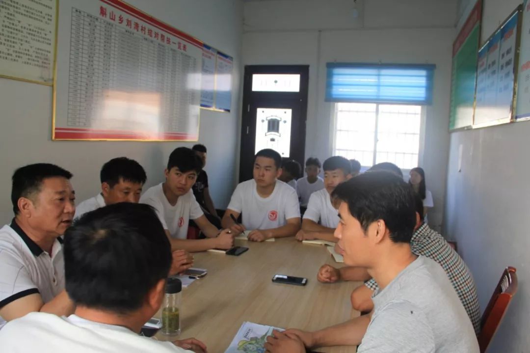 大学怎么当团支部书记 464104f077b64d6ba12aa24962acc052.jpeg