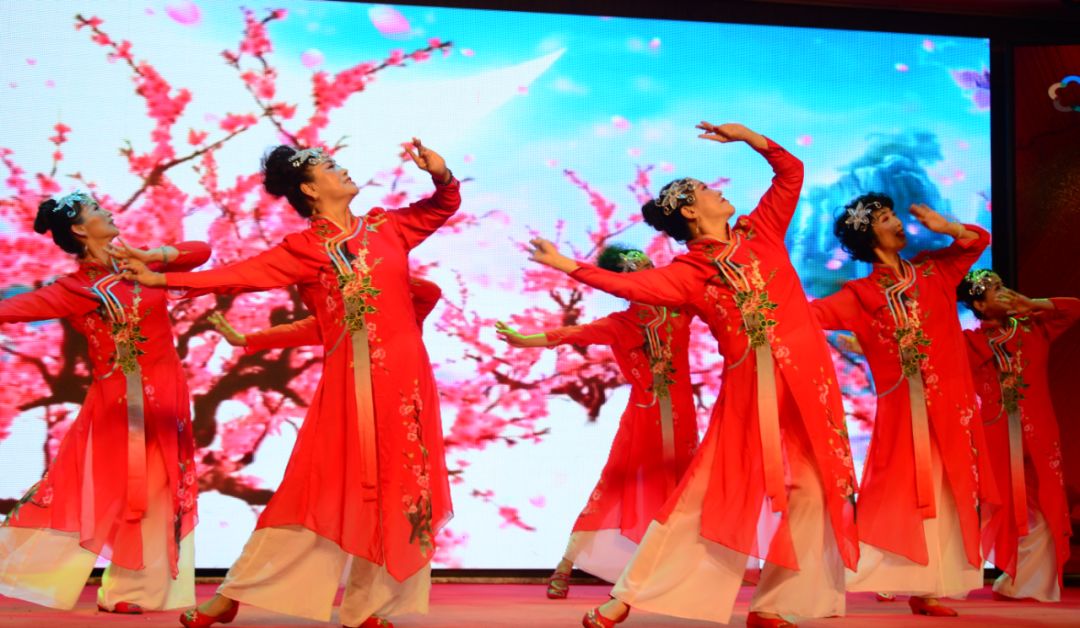 康辉王朝共绘精彩--新疆共享旅游第十二届结