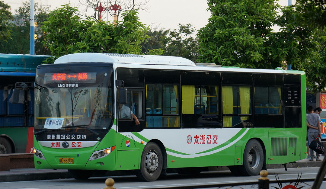 今起惠州机场公交快线发班间隔再缩短,机场前往市区15分钟/班