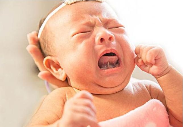                     原创            怎么去判断宝宝是否健康？需要注意这三点，宝妈别含糊