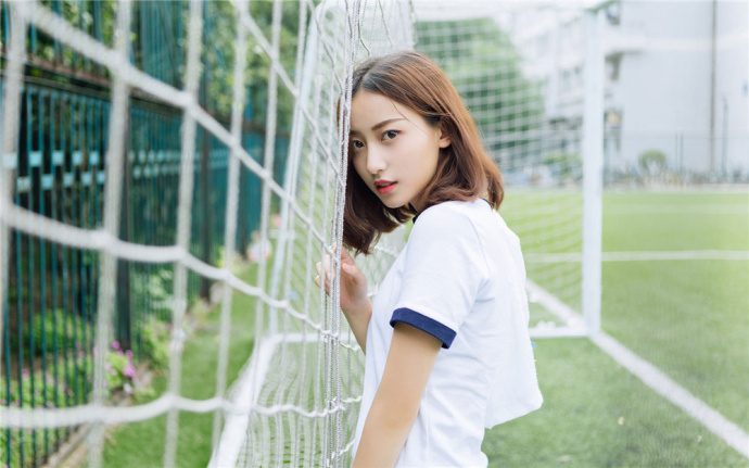 故事逆道战神楚枫,论潜力,不算天才,可玄功武技