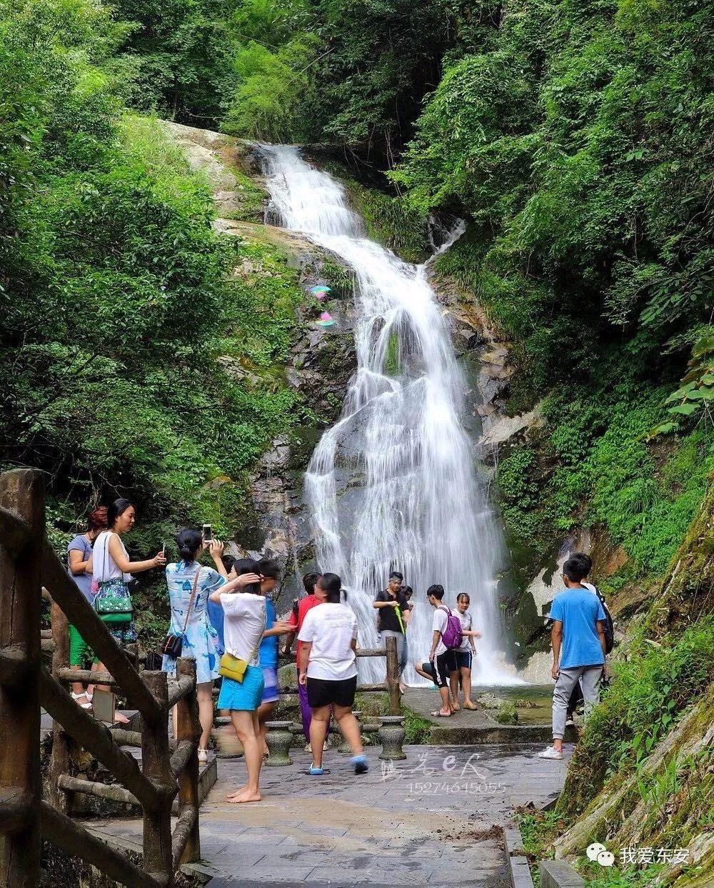 东安的天然氧吧与矿泉水质的溪水 舜皇山海拔1882.