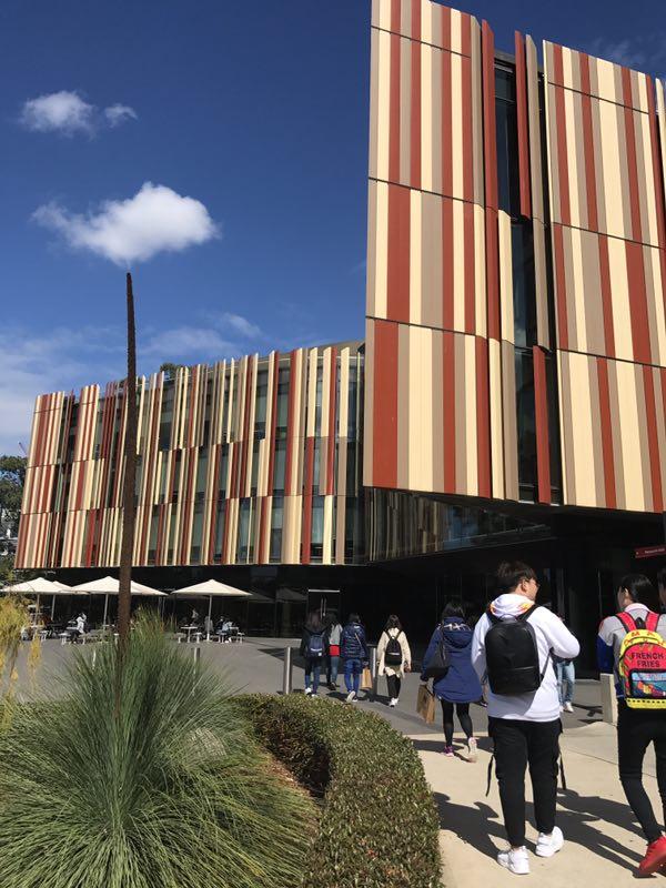 澳洲麦考瑞大学排名_去麦考瑞大学读硕士要多少钱