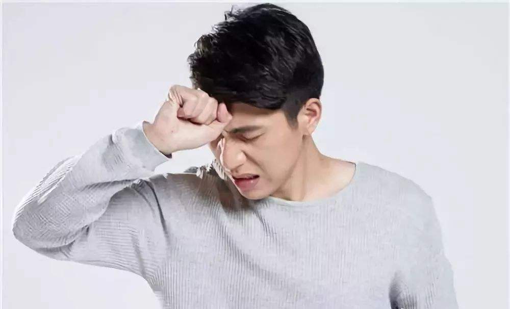 男性尖锐湿疣治疗方法不当,这辈子让尖锐毁了