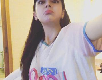 迪丽热巴害怕显老拒绝烟熏妆,粉丝强烈要求,